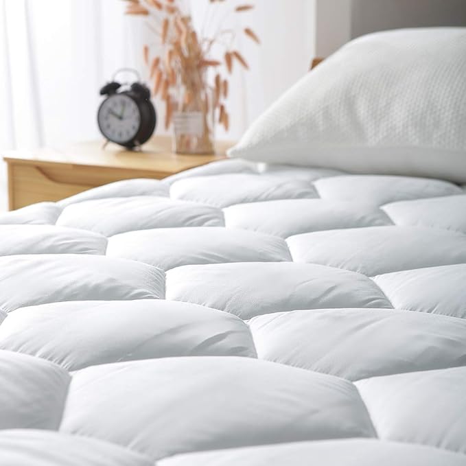 Twin XL Mattress Pad, 8-21" Deep Pocket Protector Ultra Soft Quilted Fitted Topper Cover Fit for Dorm Home Hotel -White