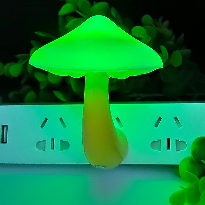 AUSAYE Led Nigh Light,Plug in Nightlight, Dusk to Dawn Sensor Automatic On and Off Night Lights Green
