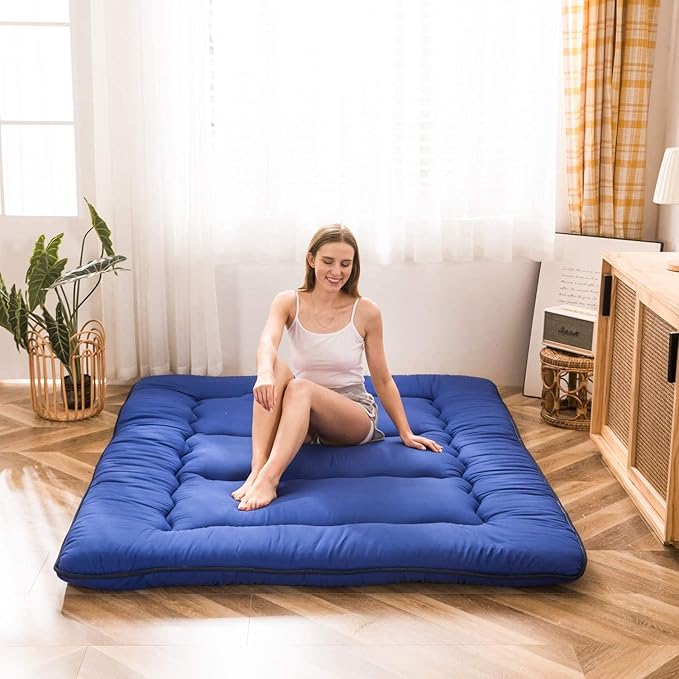 MAXYOYO Japanese Floor Mattress Futon Mattress, Thicken Sleeping Pad Foldable Roll Up Floor Futon for Adults Tatami Mat Dormitory Bed Lounger, Royal Blue, Queen Size