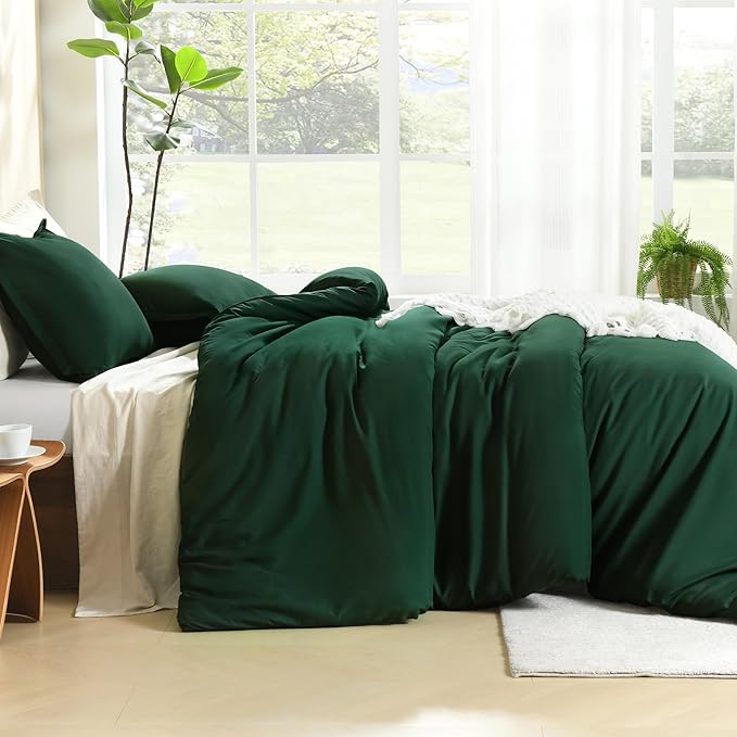 Litanika Oversized King Comforters Emerald Green Super King Size, 3 Pieces Lightweight Solid Bedding Comforter Set, All Season Fluffy Bed Set (120x120In Comforter & 2 Pillowcases)