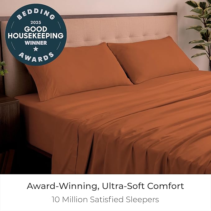 Mellanni California King Sheets Set - 4 PC Iconic Collection Bedding - Hotel Luxury, Extra Soft, Cooling Bed Sheets - Wrinkle, Fade, Stain Resistant (Cal King, Terracotta)