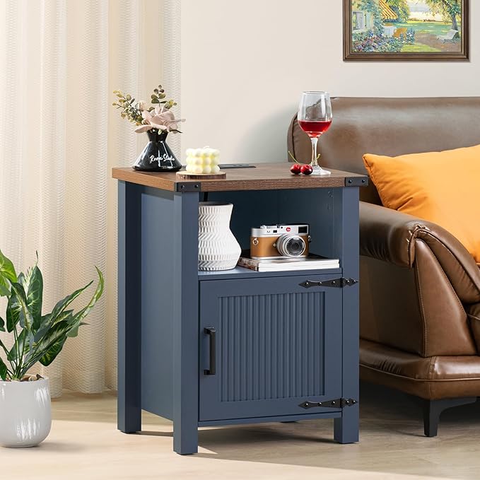 Night Stand Set of 2, 18 Inch Farmhouse Nightstand with with Charging Station and USB Port, Rustic Couch End Table with Magnetic Door, Wood Bed Side Tables for Bedroom, Home, Navy Blue