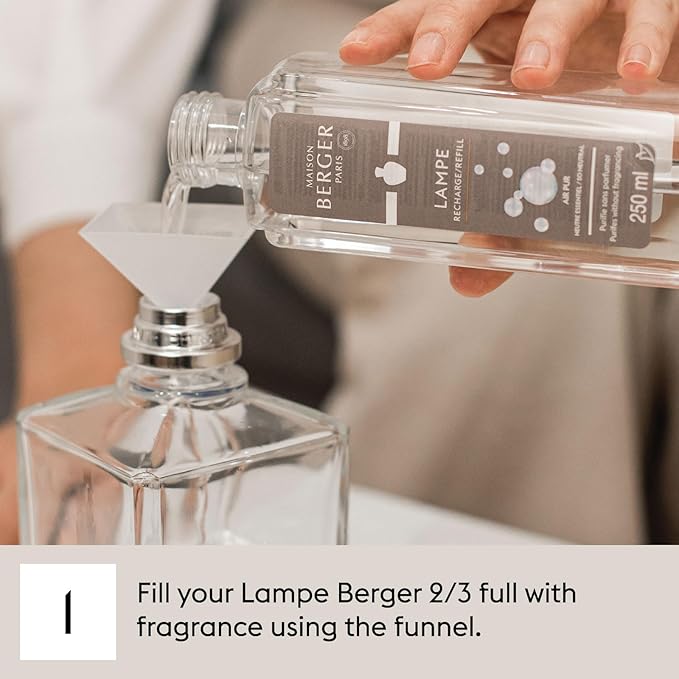 Maison Berger - Citrus Breeze Refill Oil for Lampe Berger Diffusers - Luxury Air Freshener with Fresh Cut Grass, Lemon Zest, Tea Leaves & Sandalwood - 16.9 Fl Oz (500ml)