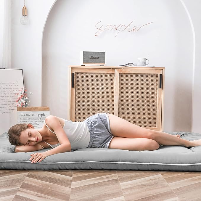 MAXYOYO Japanese Floor Mattress, Thicken Daybed Futon Sleeping Pad Foldable Roll Up Mattress Boys Girls Dormitory Floor Lounger Bed Couches and Sofas, Grey, Twin Size