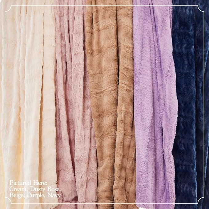 The Connecticut Home Co Throw Blanket for Couch, Soft Fluffy Room Decor, 70x60, Cozy Warm Throws for Bed, Couches, Gifts for Women, Bedroom Cute Aesthetic Blankets Faux Fur and Sherpa, Purple