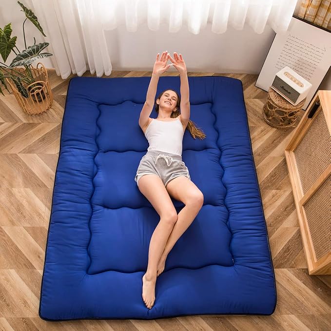 MAXYOYO Japanese Floor Mattress Futon Mattress, Thicken Sleeping Pad Foldable Roll Up Floor Futon for Adults Tatami Mat Dormitory Bed Lounger, Royal Blue, Twin Size