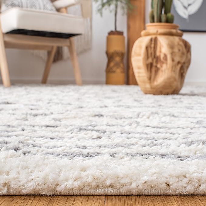 SAFAVIEH Area Rug 8x10 - Arizona Shag Collection - Large - Ivory & Grey, Moroccan Design, Non-Shedding & Easy Cleaning, Ultra Plush Thick Pile, Ideal for Living Room, Bedroom, Dining Space (ASG741F)