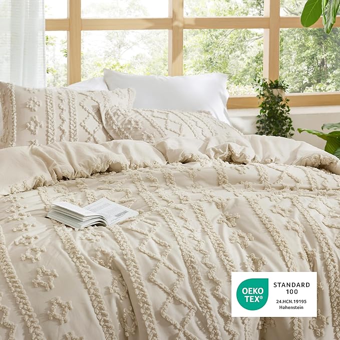 Bedsure Tufted Boho Comforter Set Oversized Queen - Beige Boho Bed Set, GentleSoft™ 3 Pieces Farmhouse Shabby Chic Embroidery Bedding, Gifts for Woman, Soft Jacquard Comforter for All Seasons