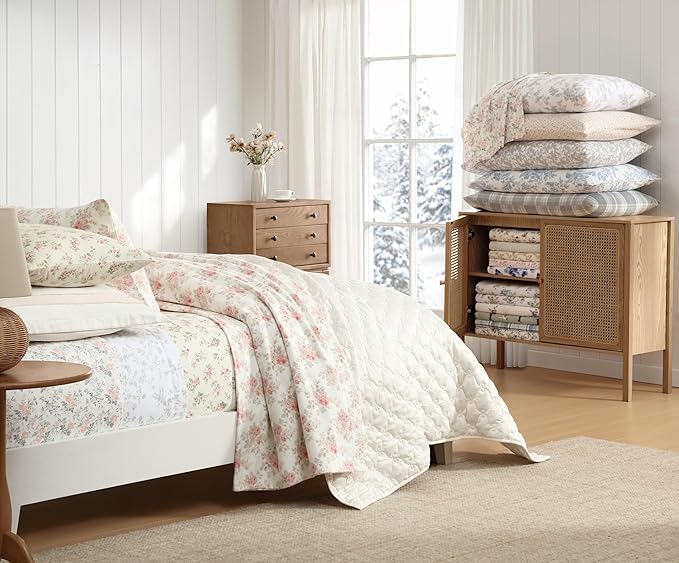 Laura Ashley - Flannel Sheets Queen Size, Anti-Pilling & Wrinkle Resistant Cotton, Touchably Soft for All-Season Comfort - Bed Sheets with Matching Pillowcases & Fitted Sheet (Chelsie Vine Grey)