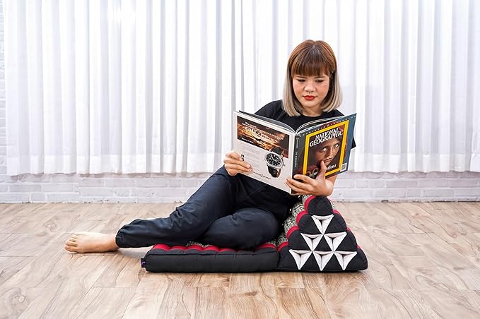 Leewadee 1-Fold Mat with Triangle Cushion – Comfortable TV Pillow, Foldable Mattress with Cushion Made of Kapok, 30 x 20 inches, Black Red