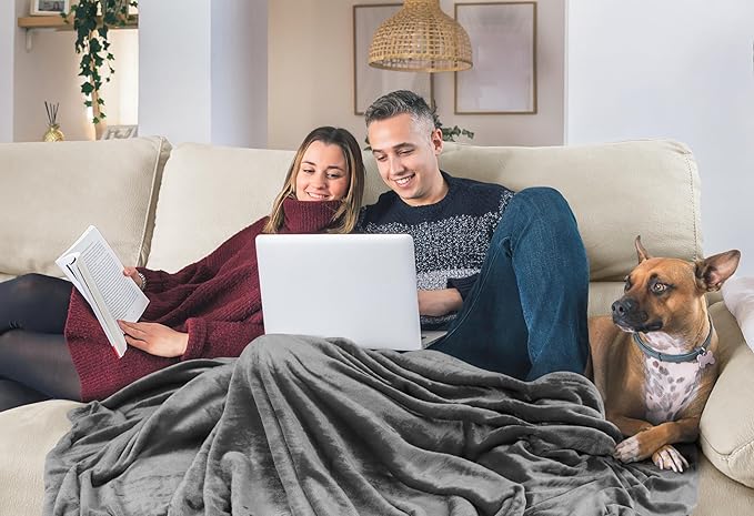 Utopia Bedding Fleece Blanket Queen Size Grey 300GSM Luxury Anti-Static Fuzzy Soft Microfiber Bed Blanket (90x90 Inch)