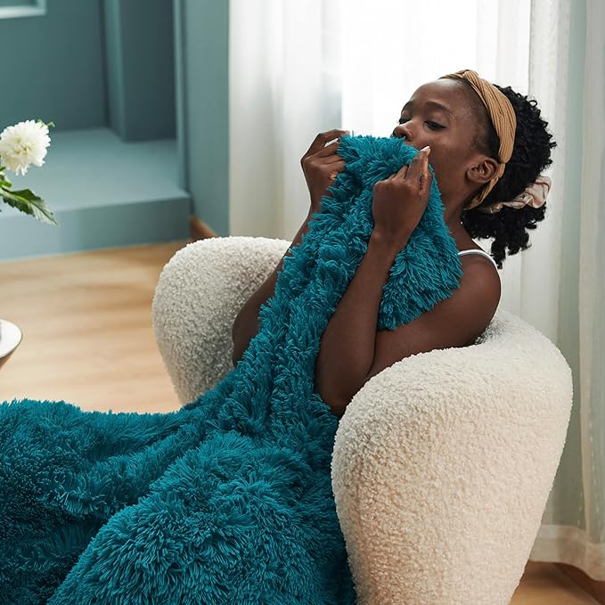 Bedsure GentleSoft Fluffy Turquoise Teal Throw Blanket, Teal Decor Cozy Gifts for Women Men, Soft Fuzzy Sherpa Fleece Plush Thick Warm Faux Fur Throws for Couch, Aqua Blanket Gifts for Mom, 50x60