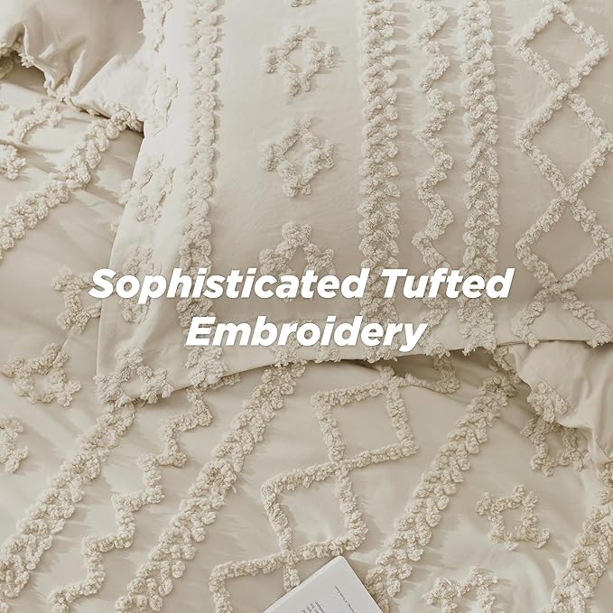 Bedsure Tufted Boho Comforter Set Queen Size - Beige Boho Bed Set, GentleSoft™ 3 Pieces Farmhouse Shabby Chic Embroidery Bedding, Gifts for Woman, Soft Jacquard Queen Comforter for All Seasons
