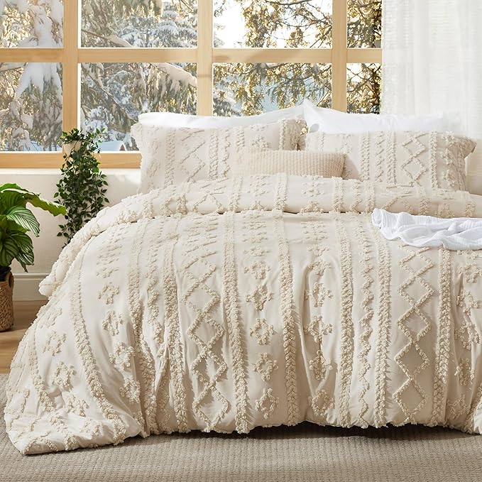Bedsure Tufted Boho Comforter Set Queen Size - Beige Boho Bed Set, GentleSoft™ 3 Pieces Farmhouse Shabby Chic Embroidery Bedding, Gifts for Woman, Soft Jacquard Queen Comforter for All Seasons