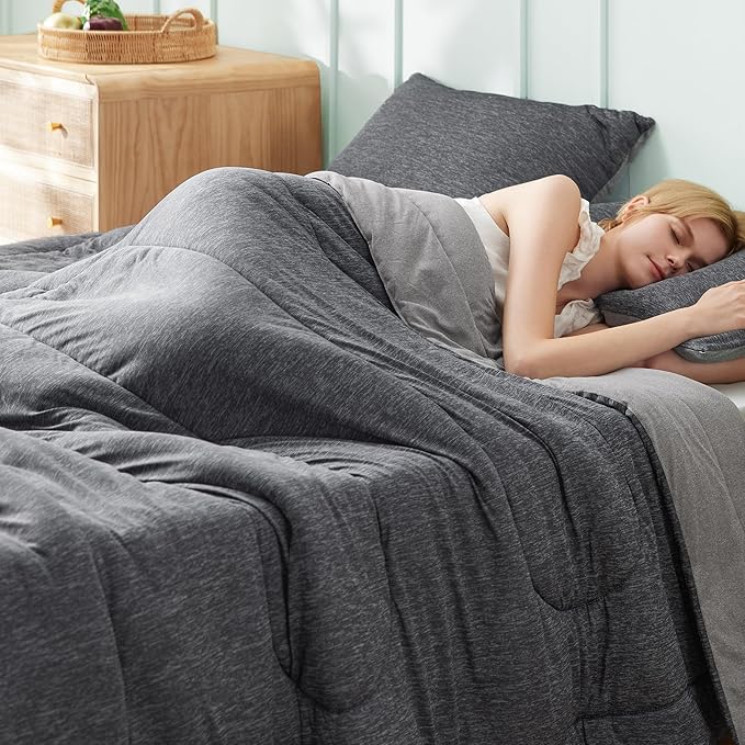 Bedsure King Comforter Set - Cooling and Warm Bed Set, Dark Grey Reversible Bedding for All Season, 3 Pieces, 1 King Size Comforter (102"x90") and 2 Pillow Cases (20"x36")