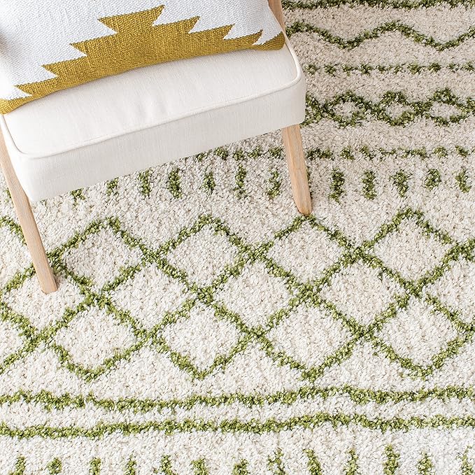 SAFAVIEH Arizona Shag Collection Area Rug - 5'1" x 7'6", Ivory & Green, Moroccan Design, Non-Shedding & Easy Care, 1.6-inch Thick Ideal for High Traffic Areas in Living Room, Bedroom (ASG741Y)
